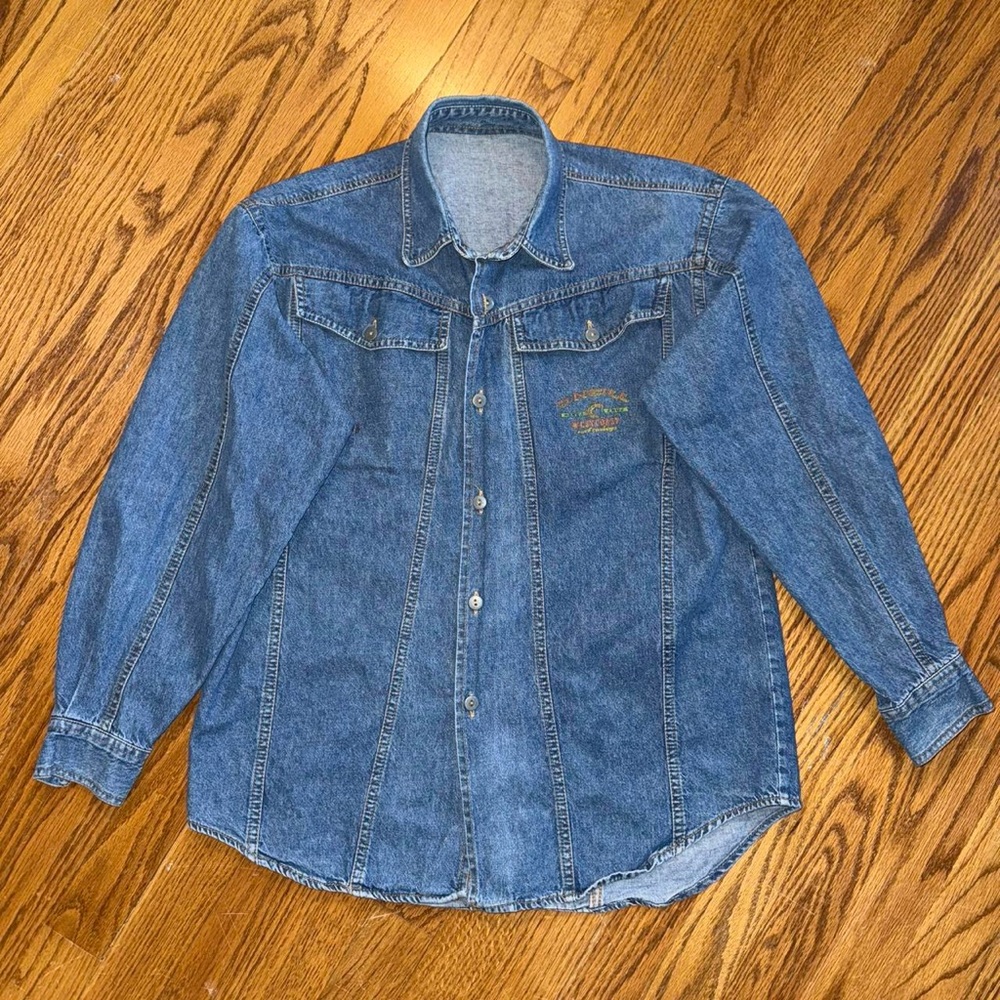 Vintage men’s O’Neill surf denim button down shirt